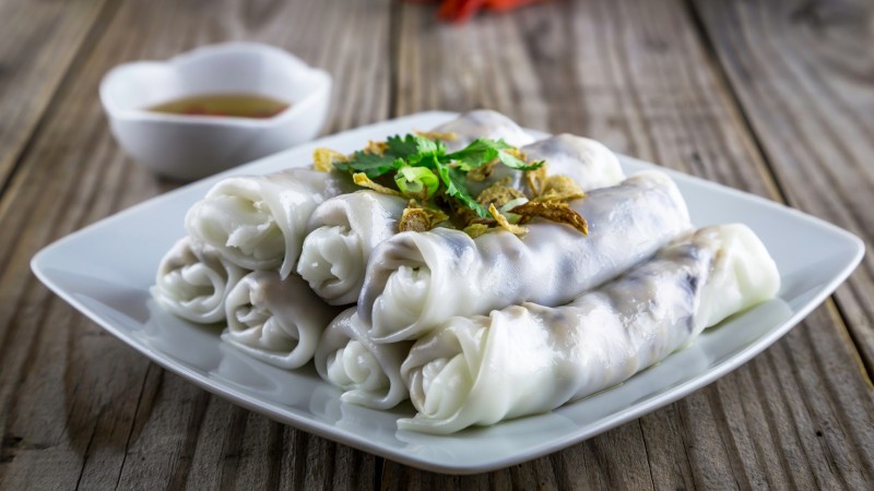 Day 1 Taste Delicate Banh Cuon Served With Fresh Herbs And Savory Dipping Sauce